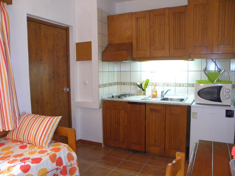 Tastefully Furnished Studio