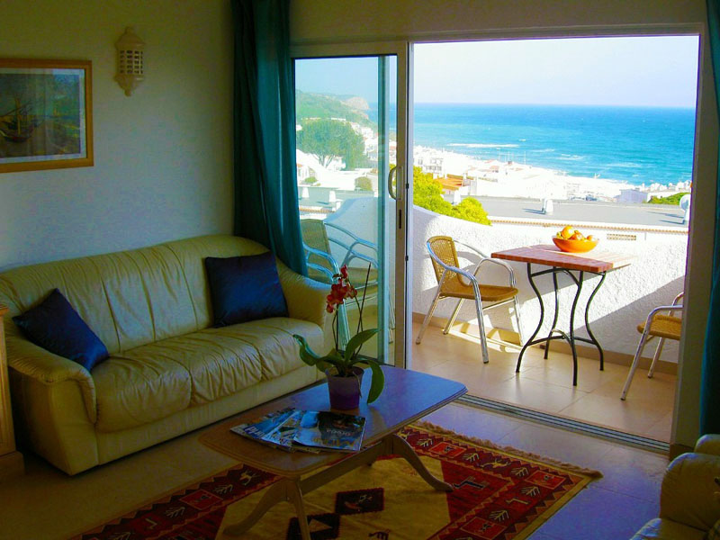 3-bedroom Apartment With Stunning Sea Views in salema for rent