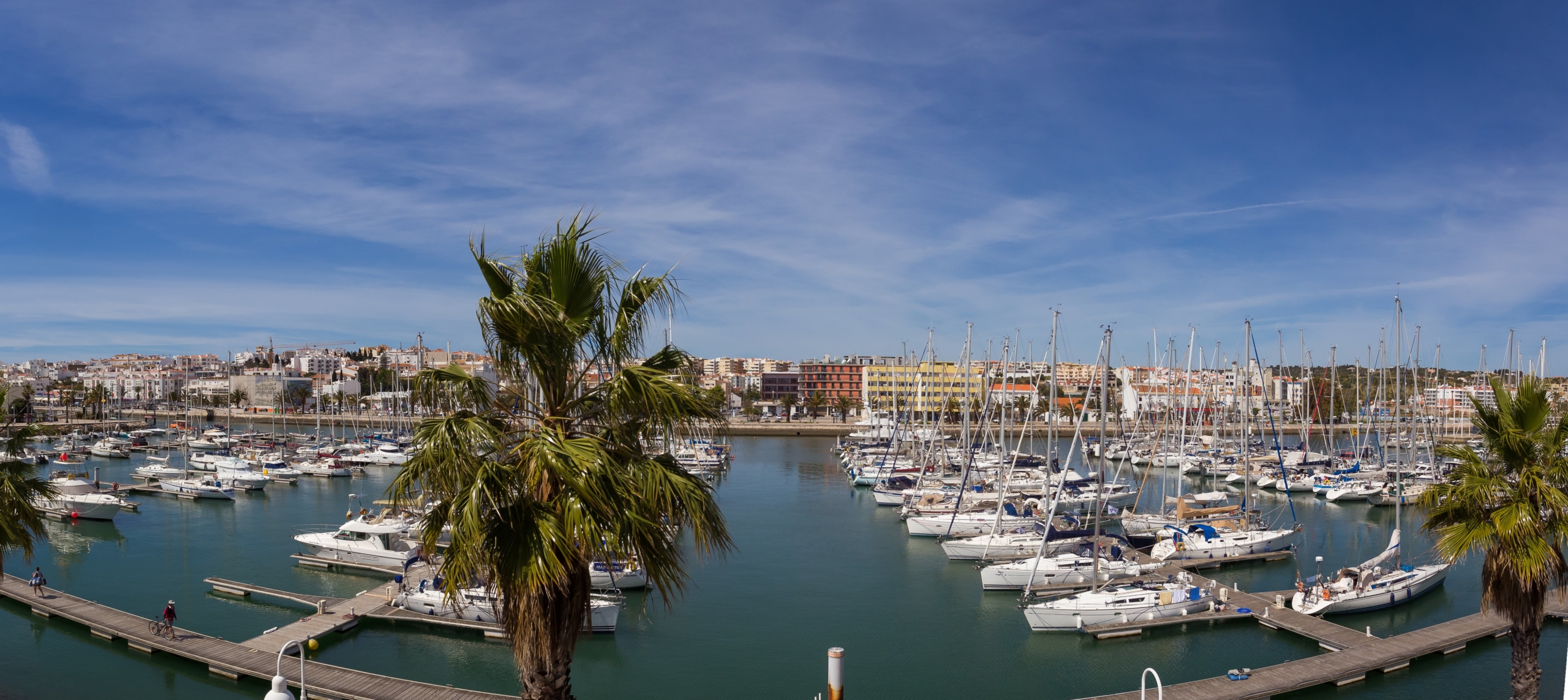 Luxury Lagos marina 2-bedroom apartment to rent