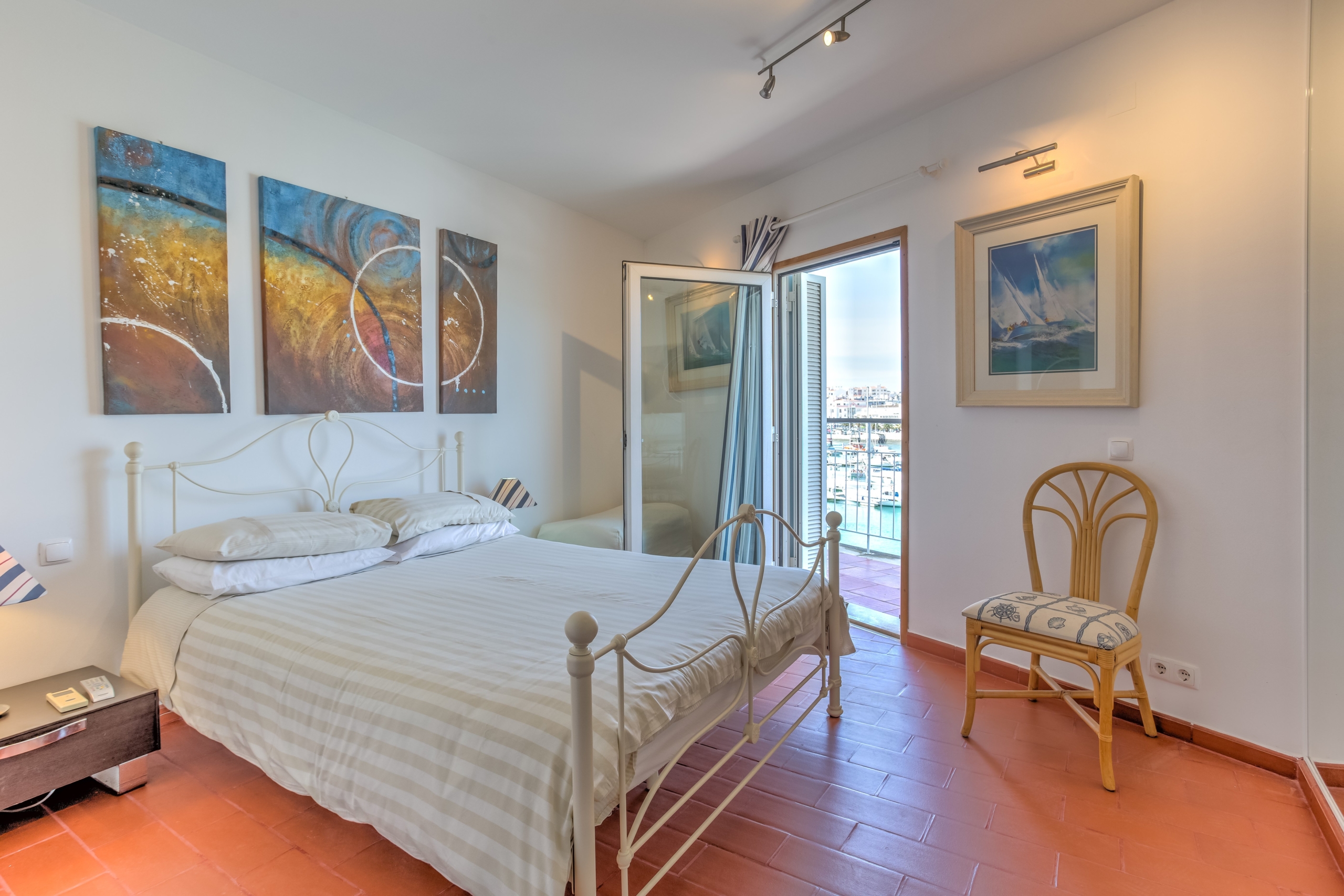 Luxury Lagos marina 2-bedroom apartment to rent