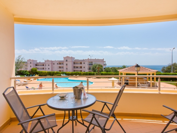 Well-positioned ground floor apartment to rent