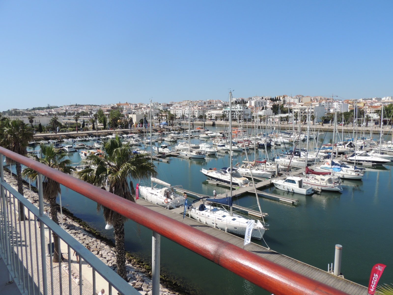 Penthouse unique location at Lagos marina to rent