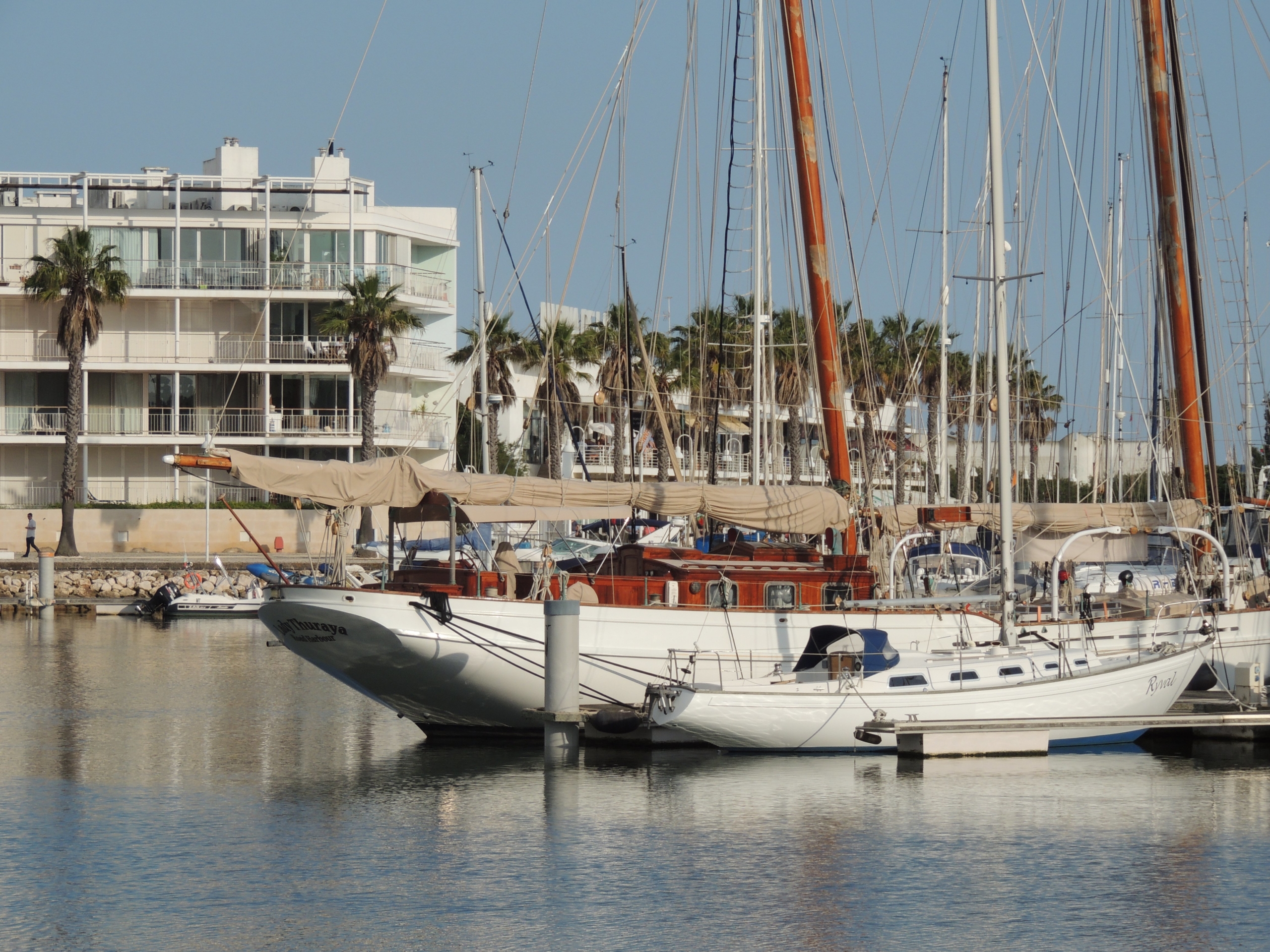 Penthouse unique location at Lagos marina to rent