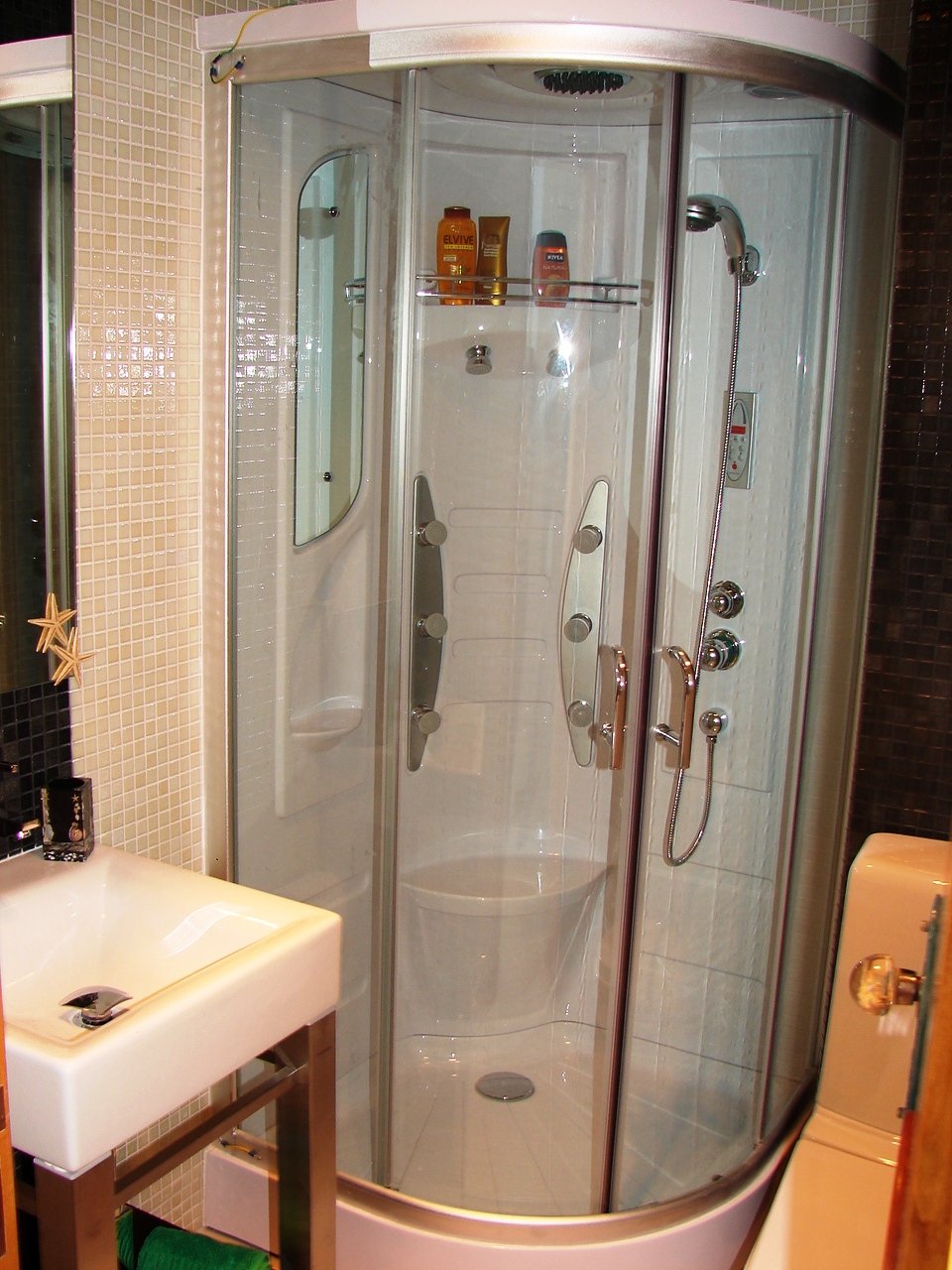 Penthouse unique location at Lagos marina to rent