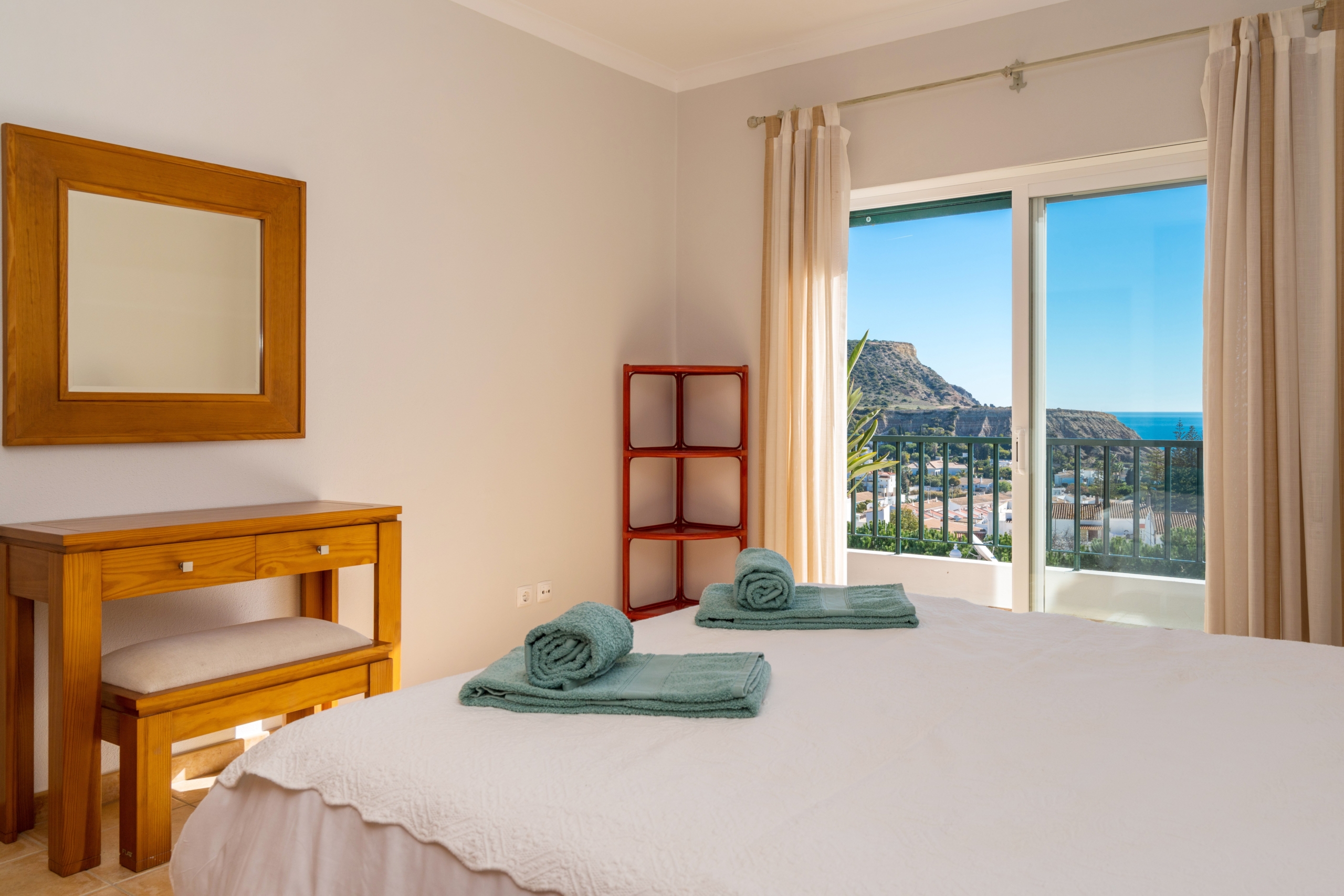 Stunning sea views apartment in Luz to rent