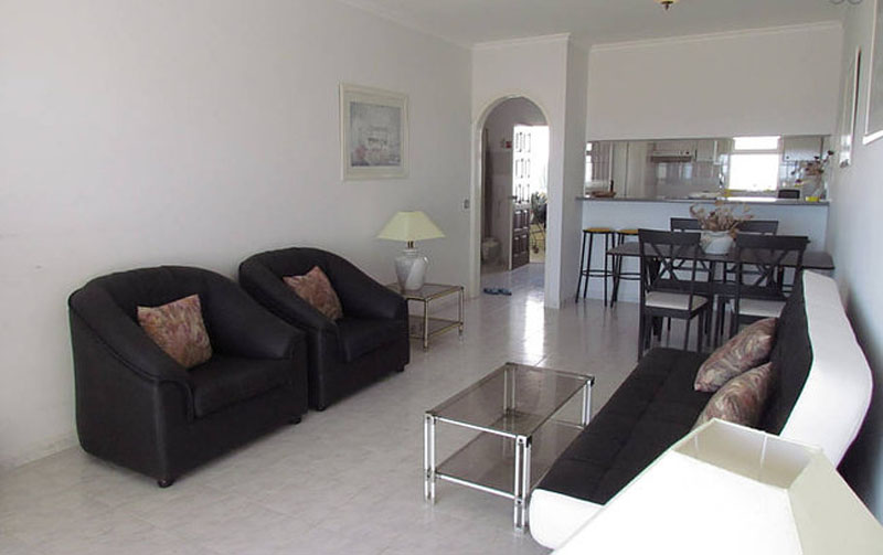 Confortable 1-Bedroom Apartment in Galé for rent