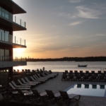 Modern 1-bedroom river view apartment in Parchal for rent