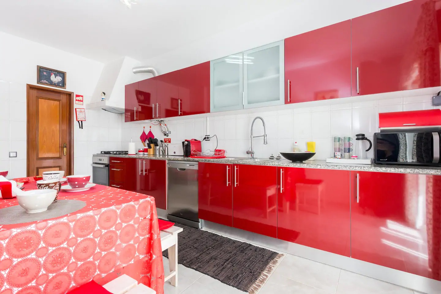 Spacious Lagos Apartment 3-bedroom to rent