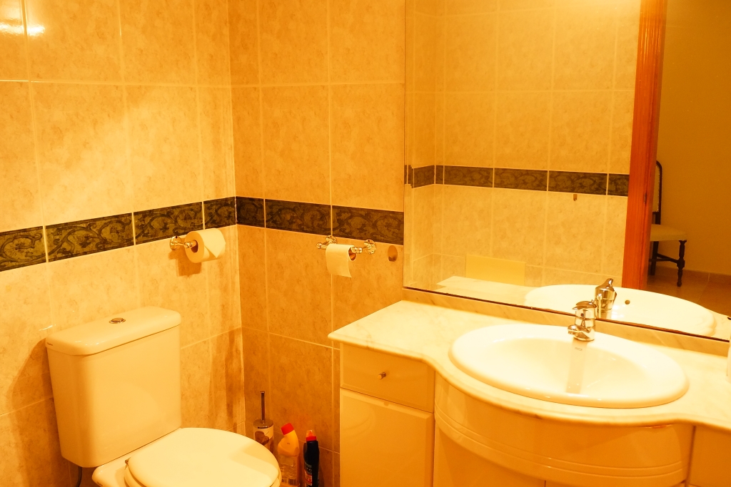 Contemporary 2-bedrooms apartment in Lagos to let