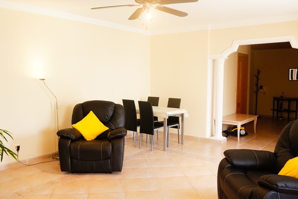 Contemporary 2-bedrooms apartment in Lagos to let