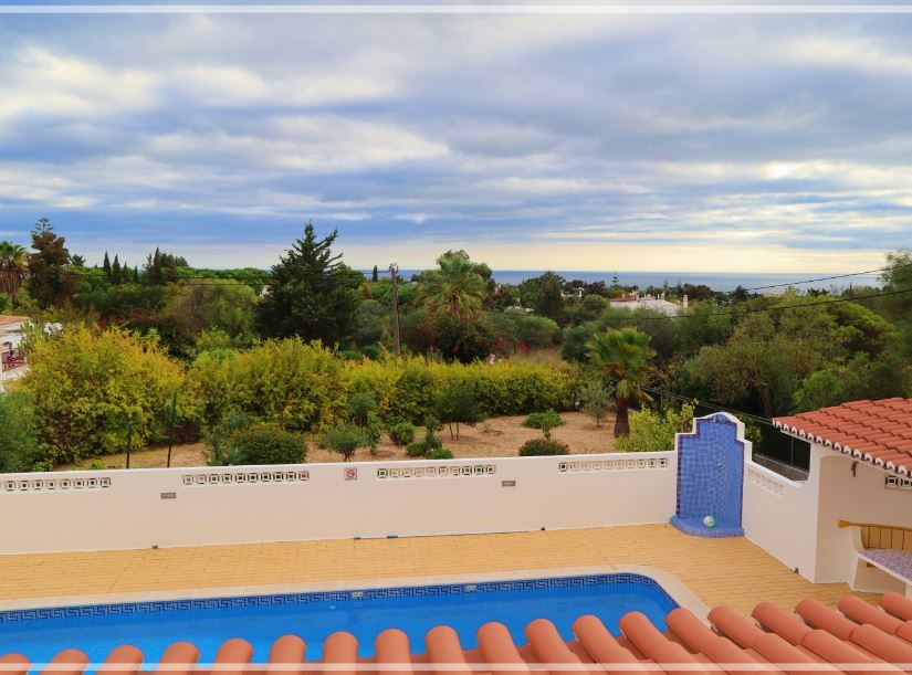 4-bedroom contemporary villa in Carvoeiro to rent