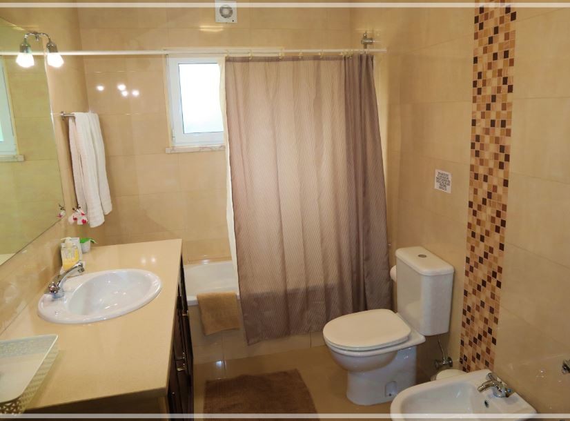 4-bedroom contemporary villa in Carvoeiro to rent