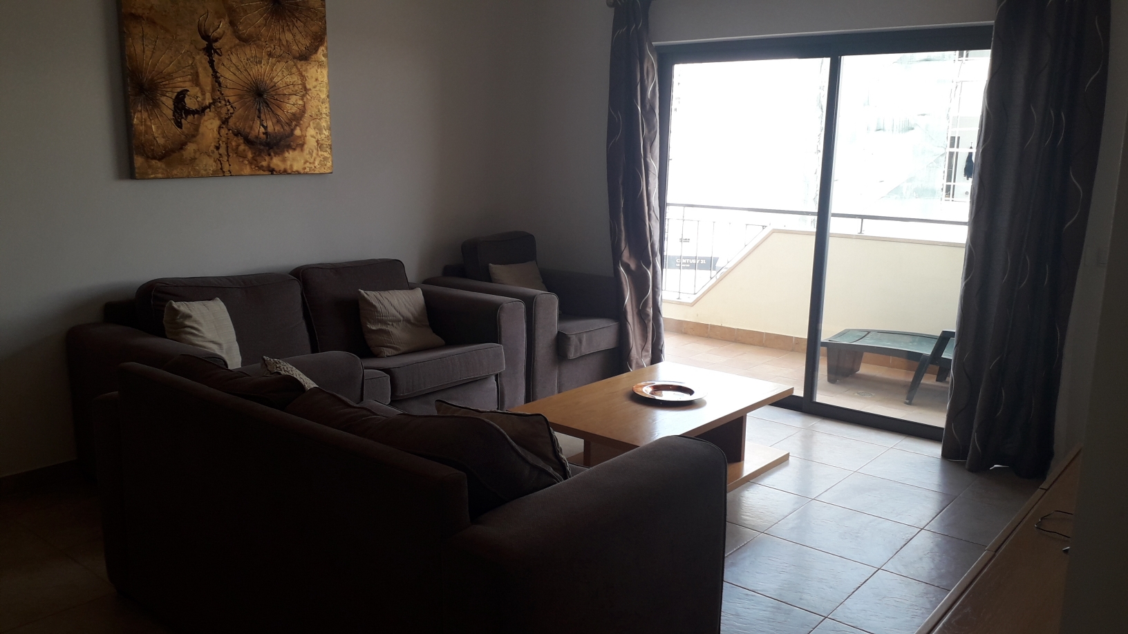 central-location-3-bedroom-apartment-in-lagos to rent