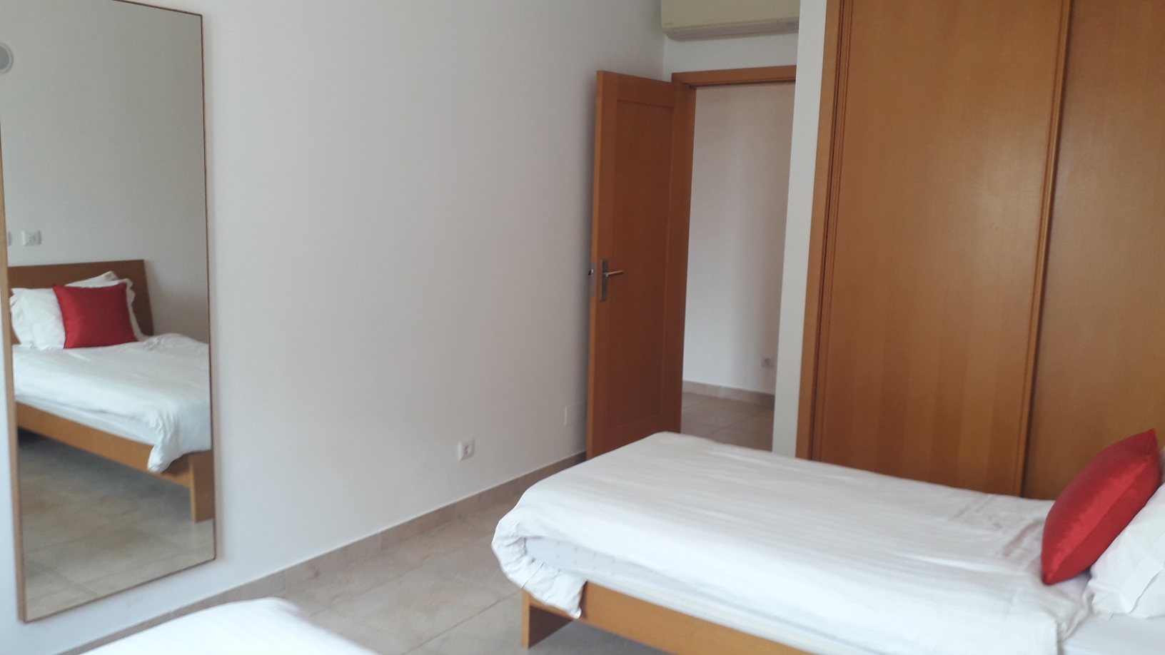 central-location-3-bedroom-apartment-in-lagos to rent