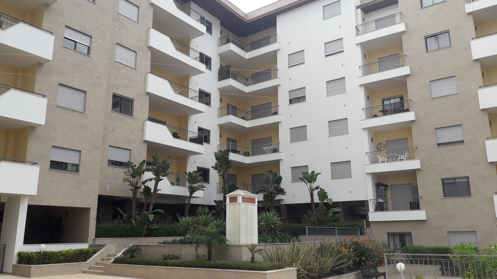 central-location-3-bedroom-apartment-in-lagos to rent