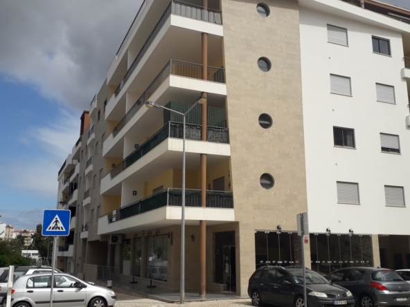 central-location-3-bedroom-apartment-in-lagos to rent