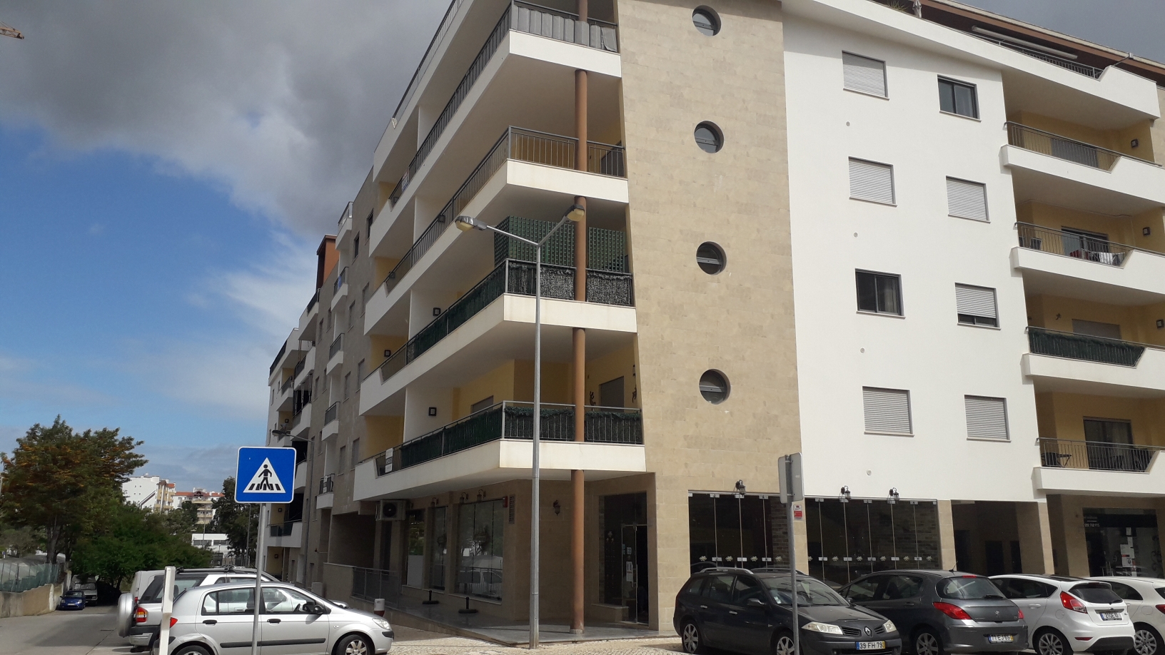 central-location-3-bedroom-apartment-in-lagos to rent