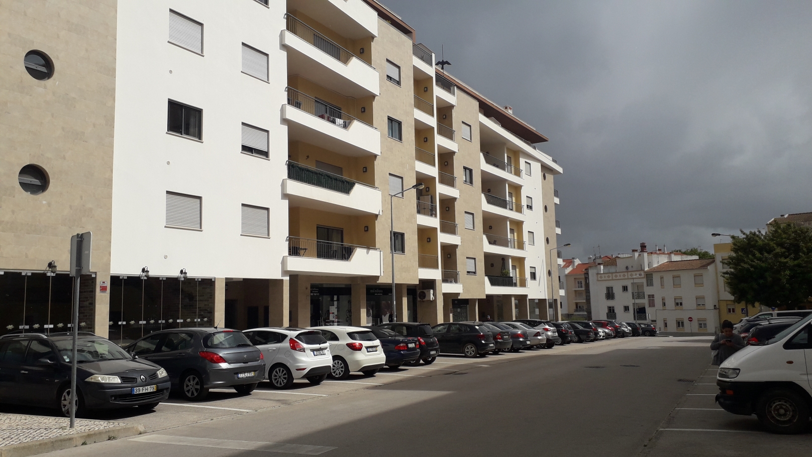 central-location-3-bedroom-apartment-in-lagos to rent