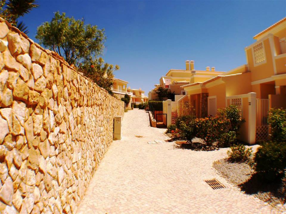 Excellent modern 1-bedroom apartment in Carvoeiro for rent