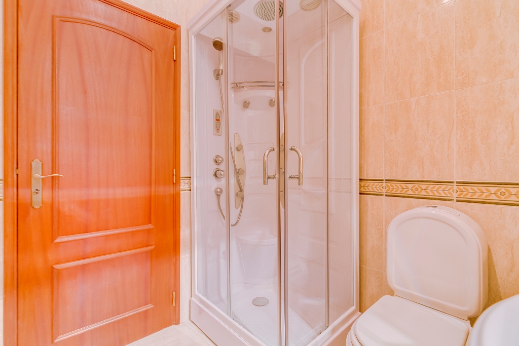 Lovely Spacious 2-bedroom apartment in Quarteira to rent