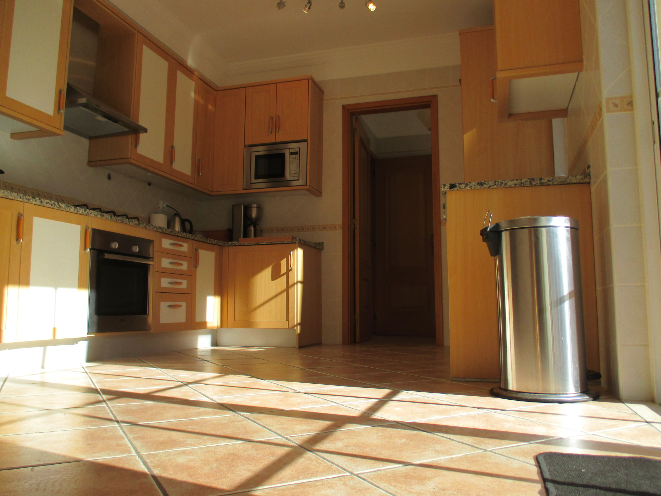 Spacious 3-bedroom Townhouse in Paderne for rent