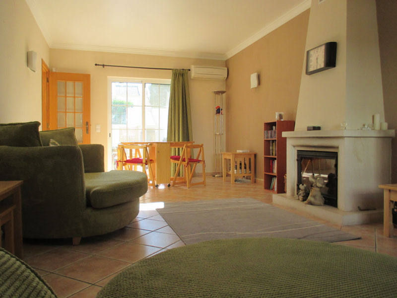 Spacious Townhouse Paderne for rent