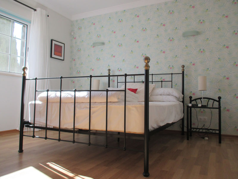 Spacious Townhouse Paderne for rent