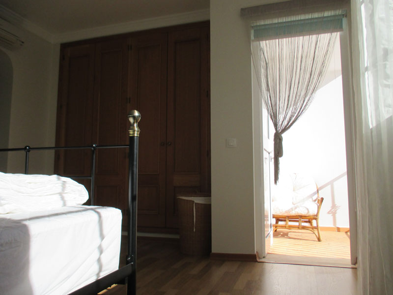 Spacious Townhouse Paderne for rent