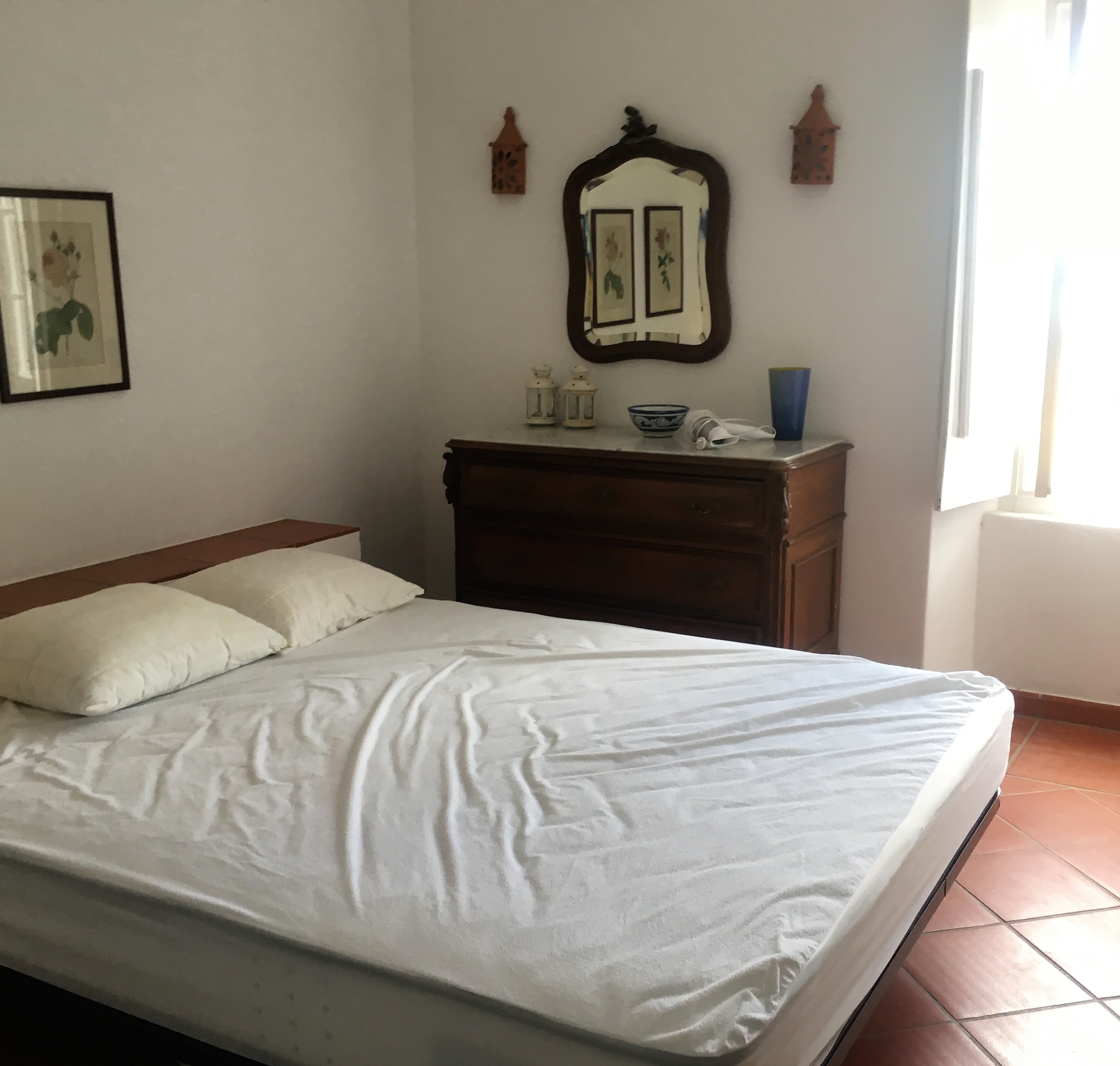 3-bedroom cottage in unbeatable Carvoeiro clifftop location to rent