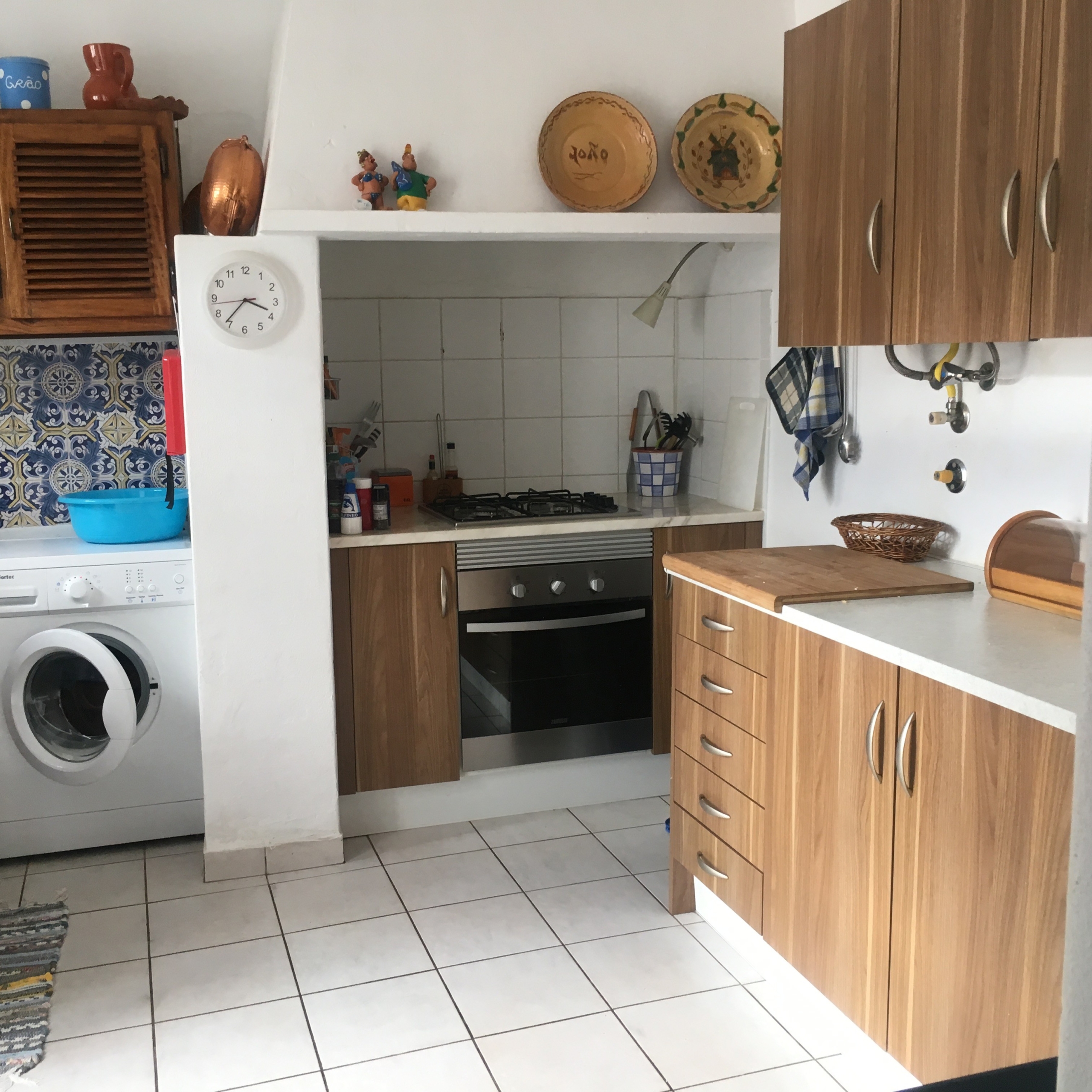 3-bedroom cottage in unbeatable Carvoeiro clifftop location to rent