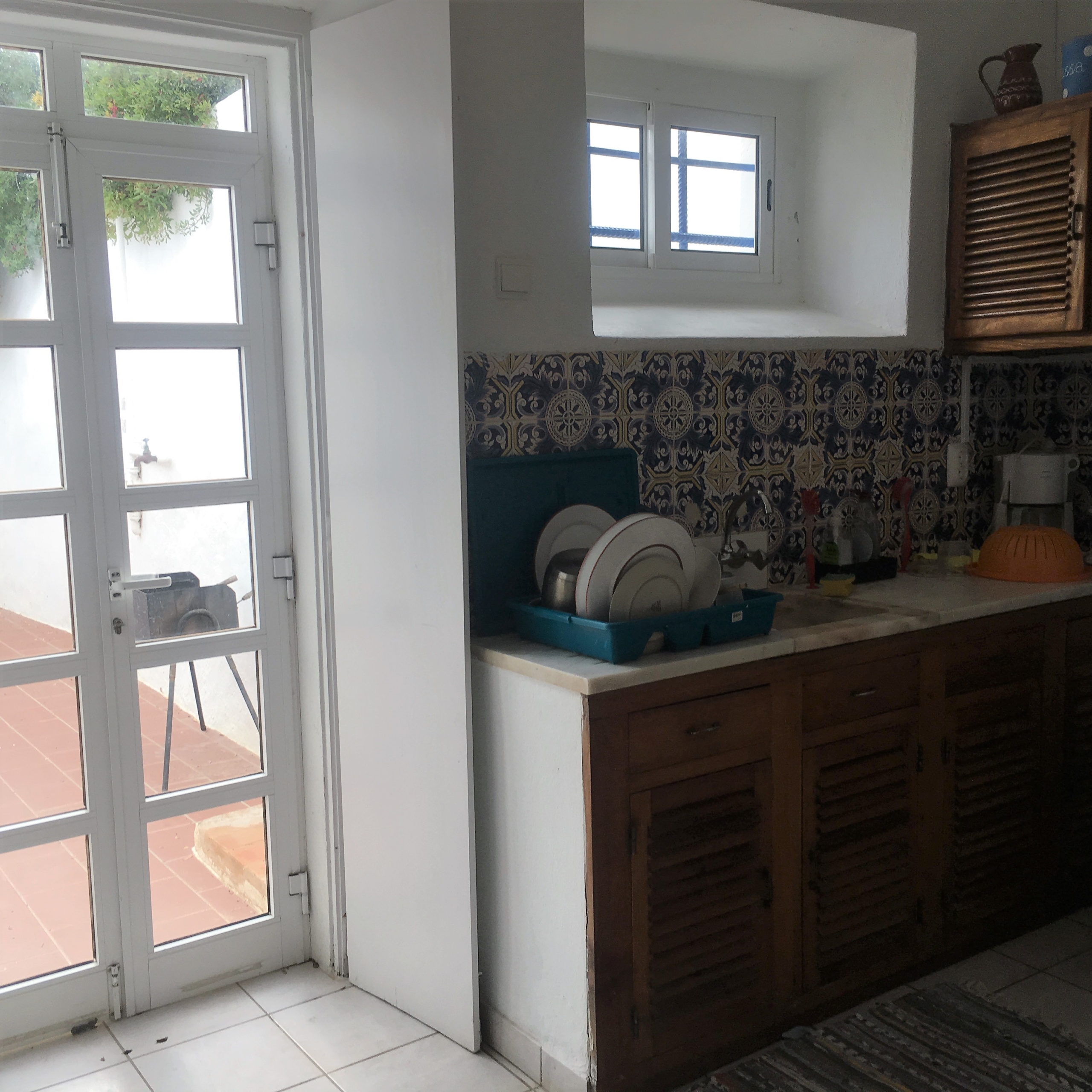 3-bedroom cottage in unbeatable Carvoeiro clifftop location to rent