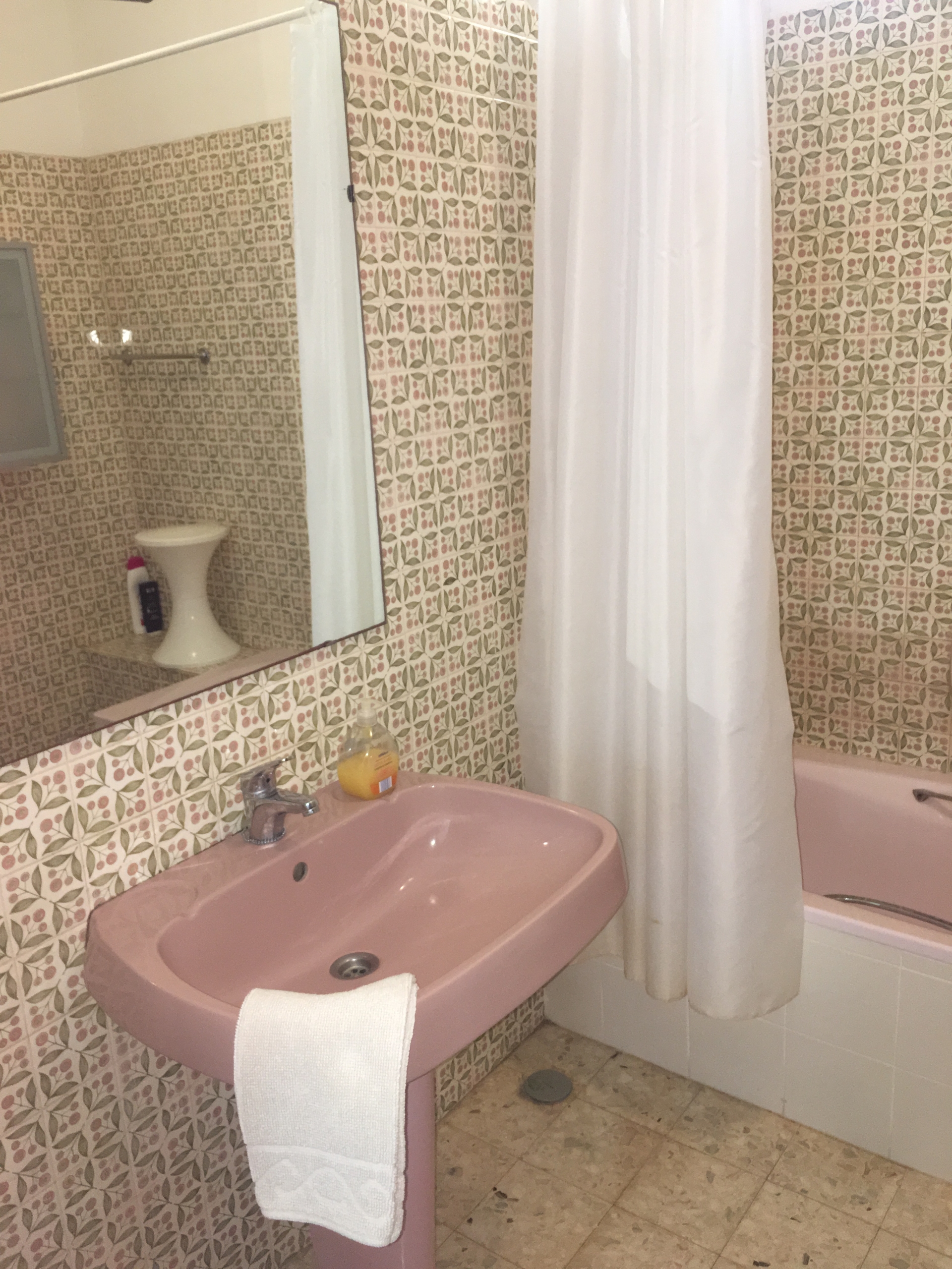 1+1-bedroom cottage in Carvoeiro with stunning views to rent