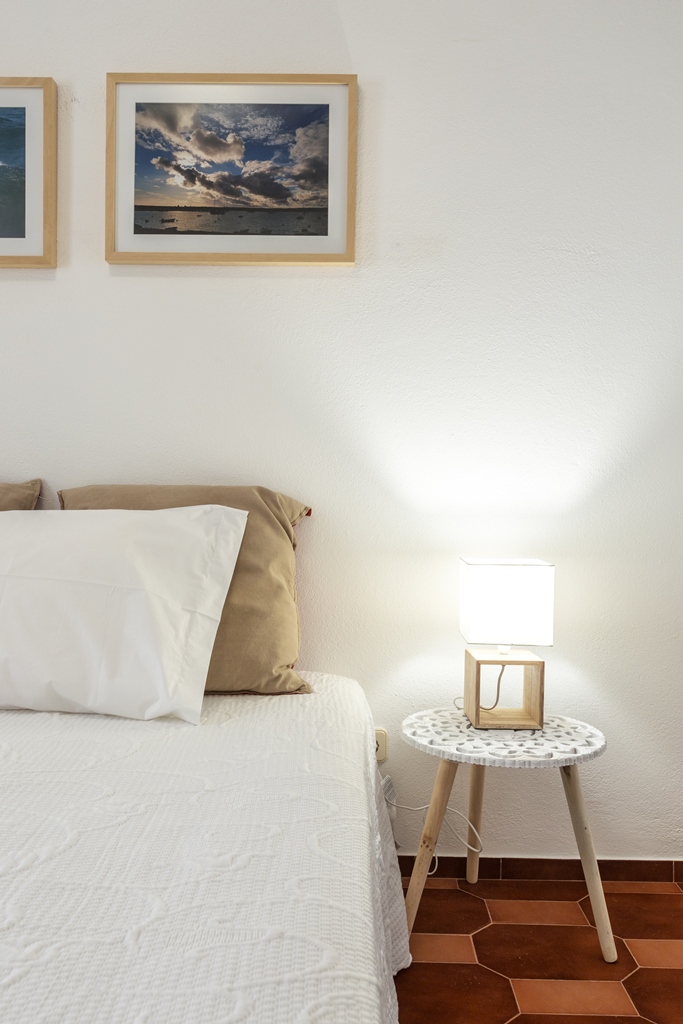 Newly refurbished 2-bedroom apartment in Lagos to rent