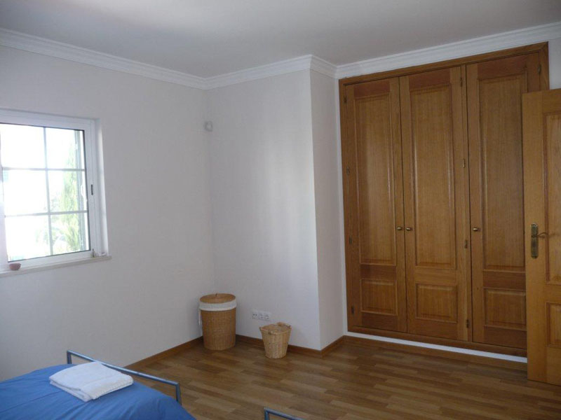 Spacious Townhouse Paderne for rent