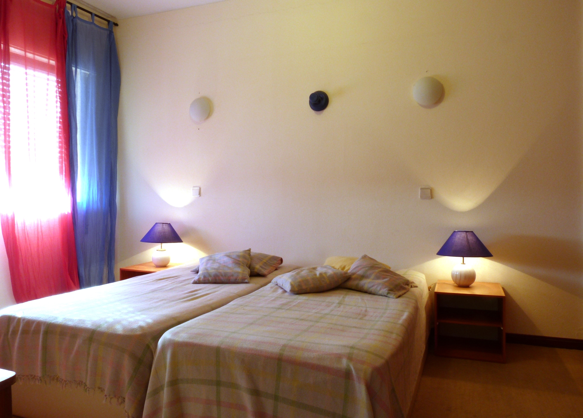 Spacious 5-bedrooms villa located in Alvor for rent