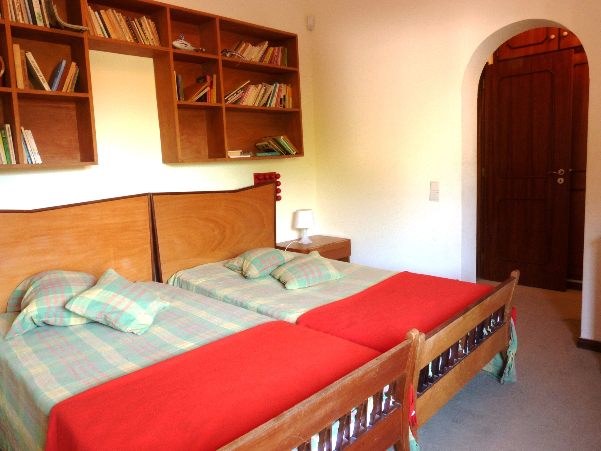 Spacious 5-bedrooms villa located in Alvor for rent