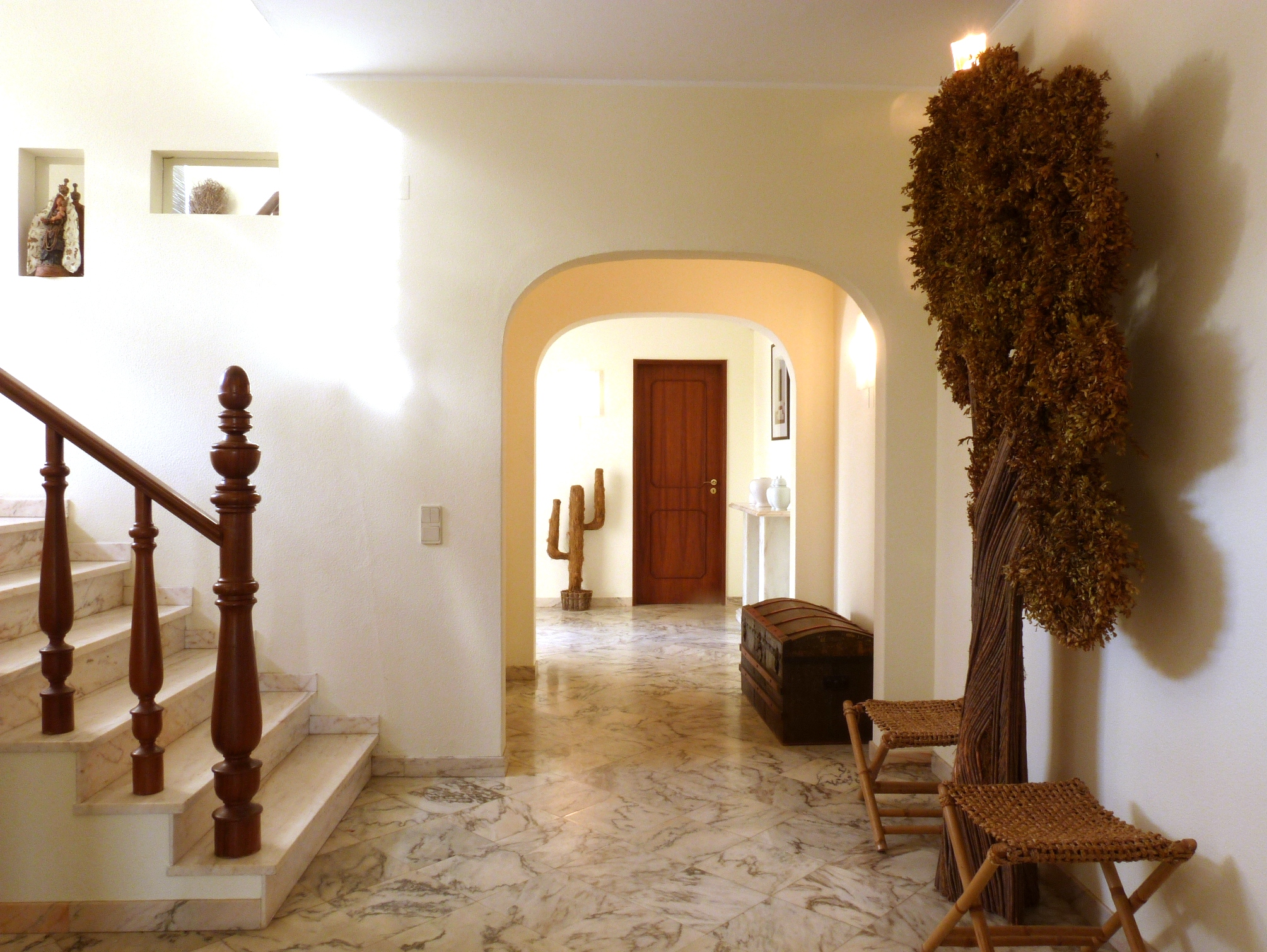 Spacious 5-bedrooms villa located in Alvor for rent