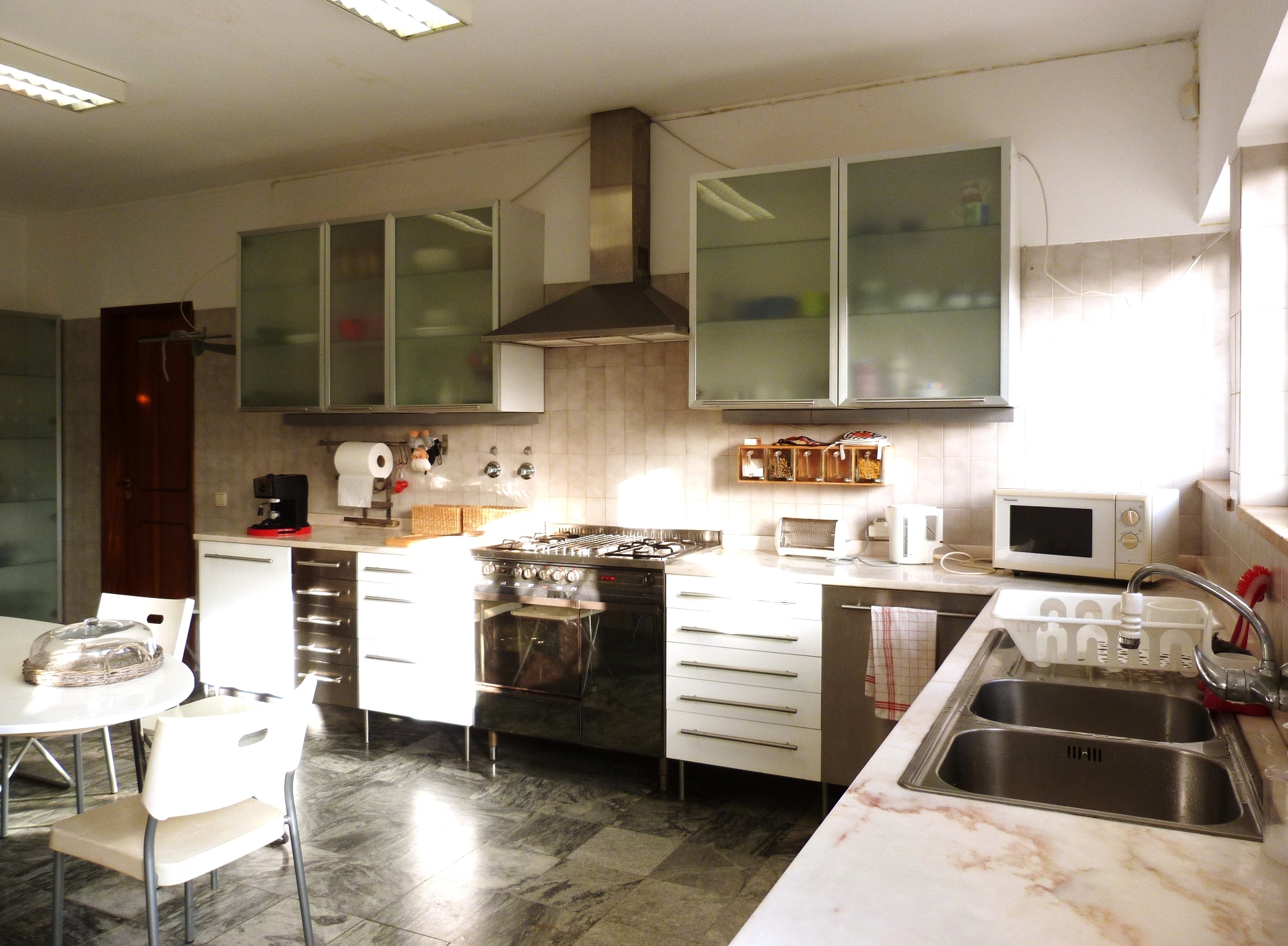 Spacious 5-bedrooms villa located in Alvor for rent