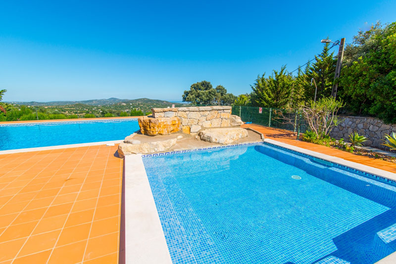 Stunning 4-Bedroom Townhouse Great Views for rent