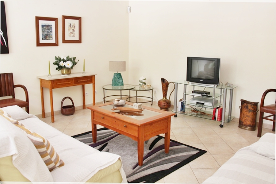Modern 2-bedroom apartmen in Tavira to rent