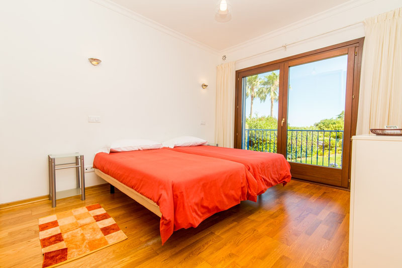 Stunning 4-Bedroom Townhouse Great Views for rent