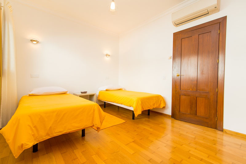 Stunning 4-Bedroom Townhouse Great Views for rent