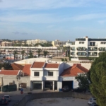 Refurbished 2-bedroom apartment in central location for rent