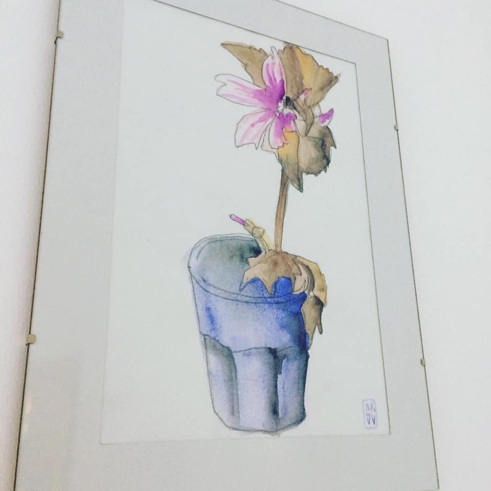 Refurbished 2-bedroom apartment in central location for rent