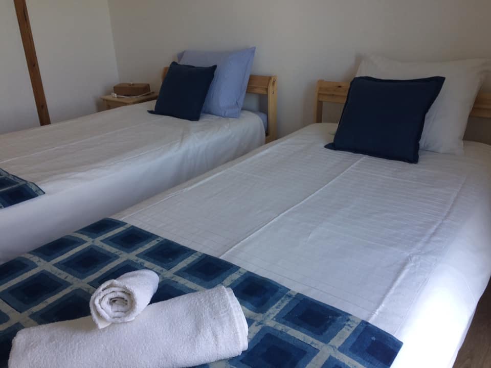 Refurbished 2-bedroom apartment in central location for rent