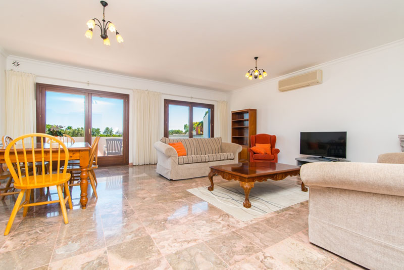 Stunning 4-Bedroom Townhouse Great Views for rent