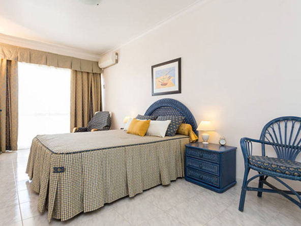 Spacious 1-bedroom apartment in Galé for rent