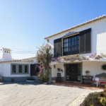 Spacious 1-bedroom Cottage in Carvoeiro
