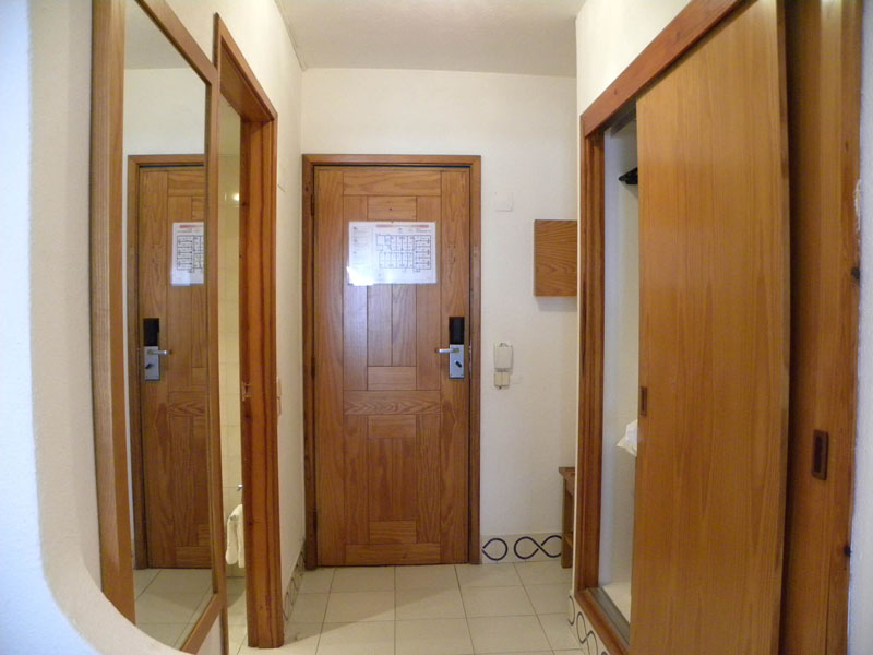 Tastefully Furnished Studio