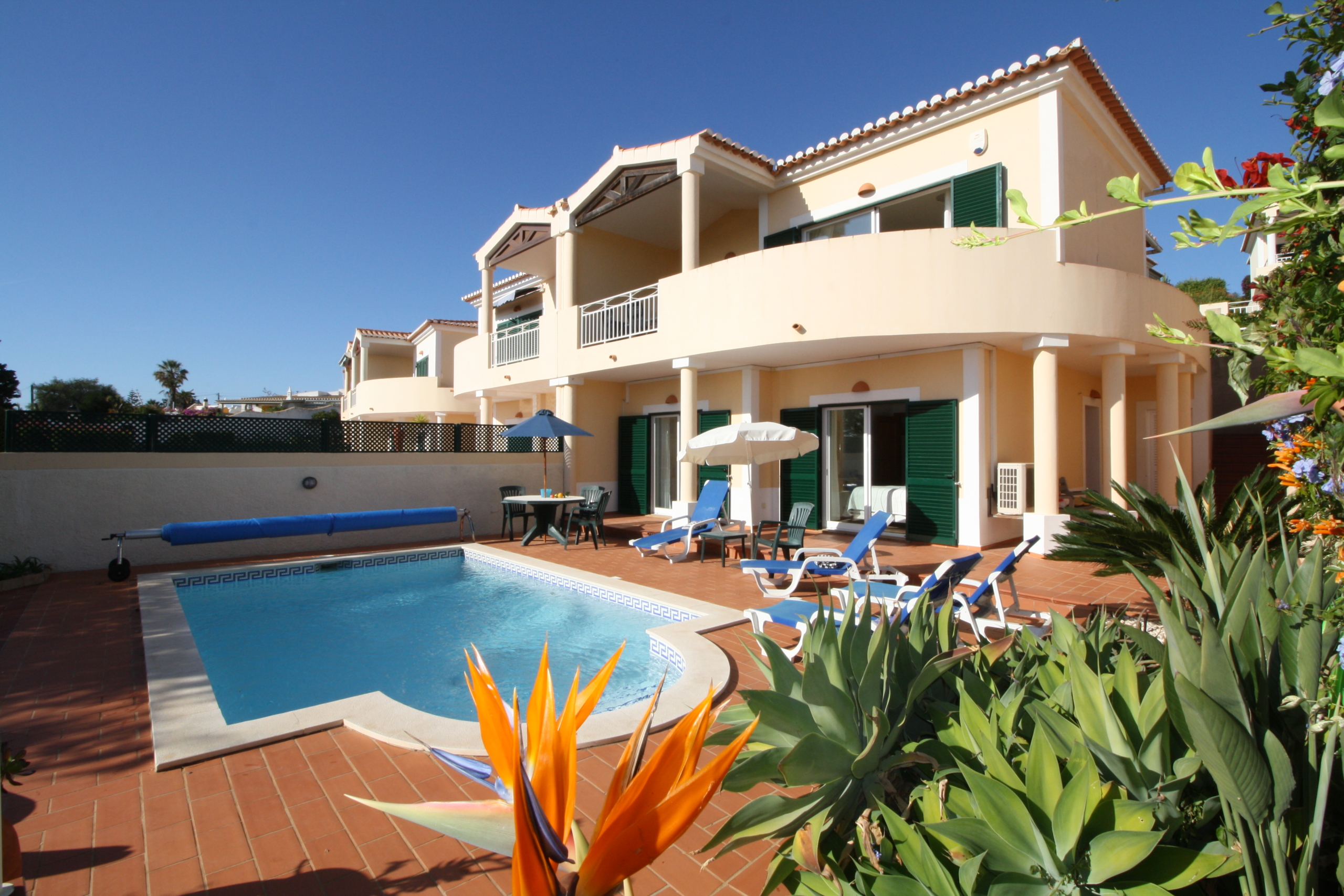 Luxury semi-detached villa in Praia da Luz rent